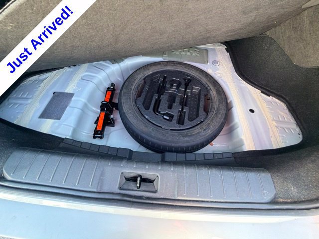 Used 2024 Nissan Sentra SV FWD image 34