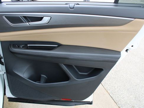 Certified 2024 Volkswagen Atlas Cross Sport SE image 22