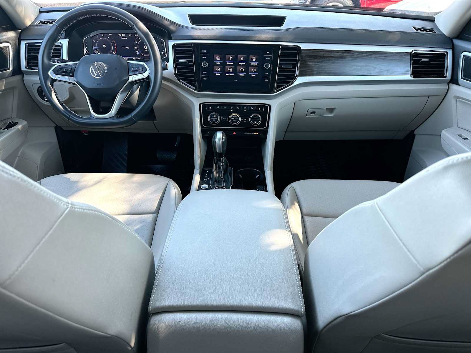 Used 2022 Volkswagen Atlas SE w/ Panoramic Sunroof Package AWD/4WD image 25