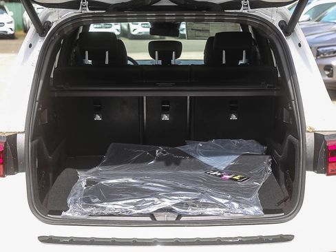 New 2026 Mercedes-Benz GLB 250 4MATIC image 24