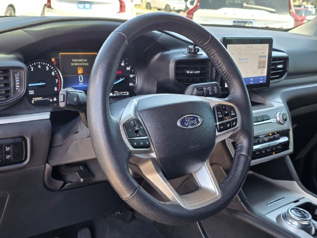 Used 2023 Ford Explorer XLT RWD image 25