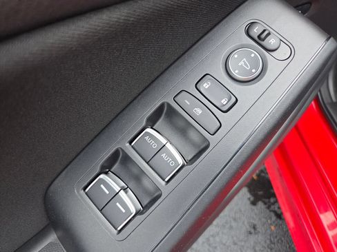 Certified 2023 Honda Civic LX image 31