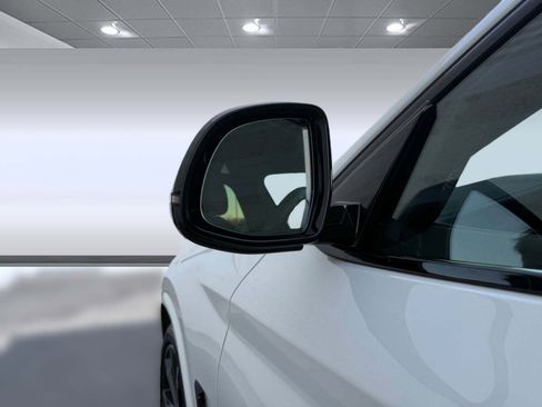 Certified 2021 BMW X4 xDrive30i w/ Executive Package image 18