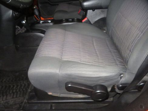 Used 2012 Jeep Wrangler Sahara image 19