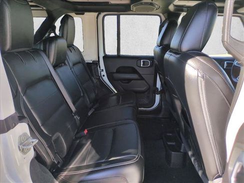 Used 2020 Jeep Wrangler Unlimited Sahara AWD/4WD image 20