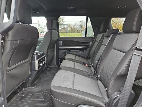 Used 2020 Ford Expedition XLT image 10