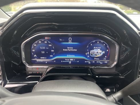 Used 2024 Chevrolet Silverado 2500 LTZ w/ LTZ Plus Package image 23