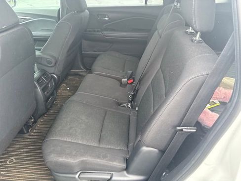 Used 2021 Honda Passport Sport image 14