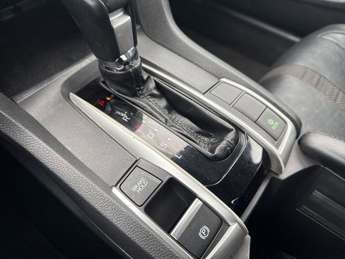 Used 2020 Honda Civic EX-L image 21