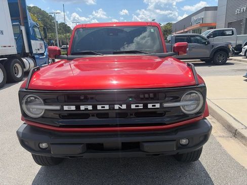 Used 2024 Ford Bronco Outer Banks AWD/4WD image 3