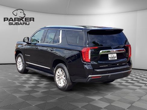Used 2022 GMC Yukon SLT w/ SLT Luxury Package AWD/4WD image 3