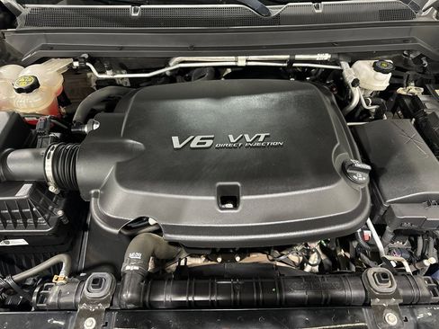 Used 2021 Chevrolet Colorado ZR2 image 11