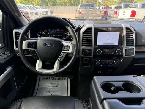 Used 2019 Ford F150 Lariat w/ Equipment Group 501A Mid AWD/4WD image 21