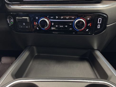 Certified 2025 GMC Sierra 2500 SLT w/ SLT Premium Package image 44