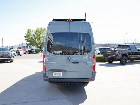 Used 2022 Mercedes-Benz Sprinter 2500 image 5