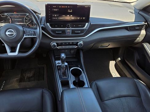 Used 2023 Nissan Altima 2.5 SR w/ SR Premium Package FWD image 12