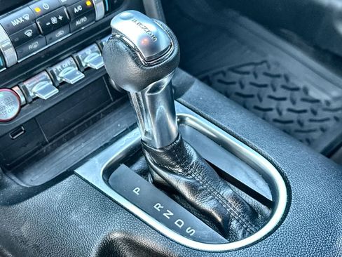Used 2018 Ford Mustang Premium image 23