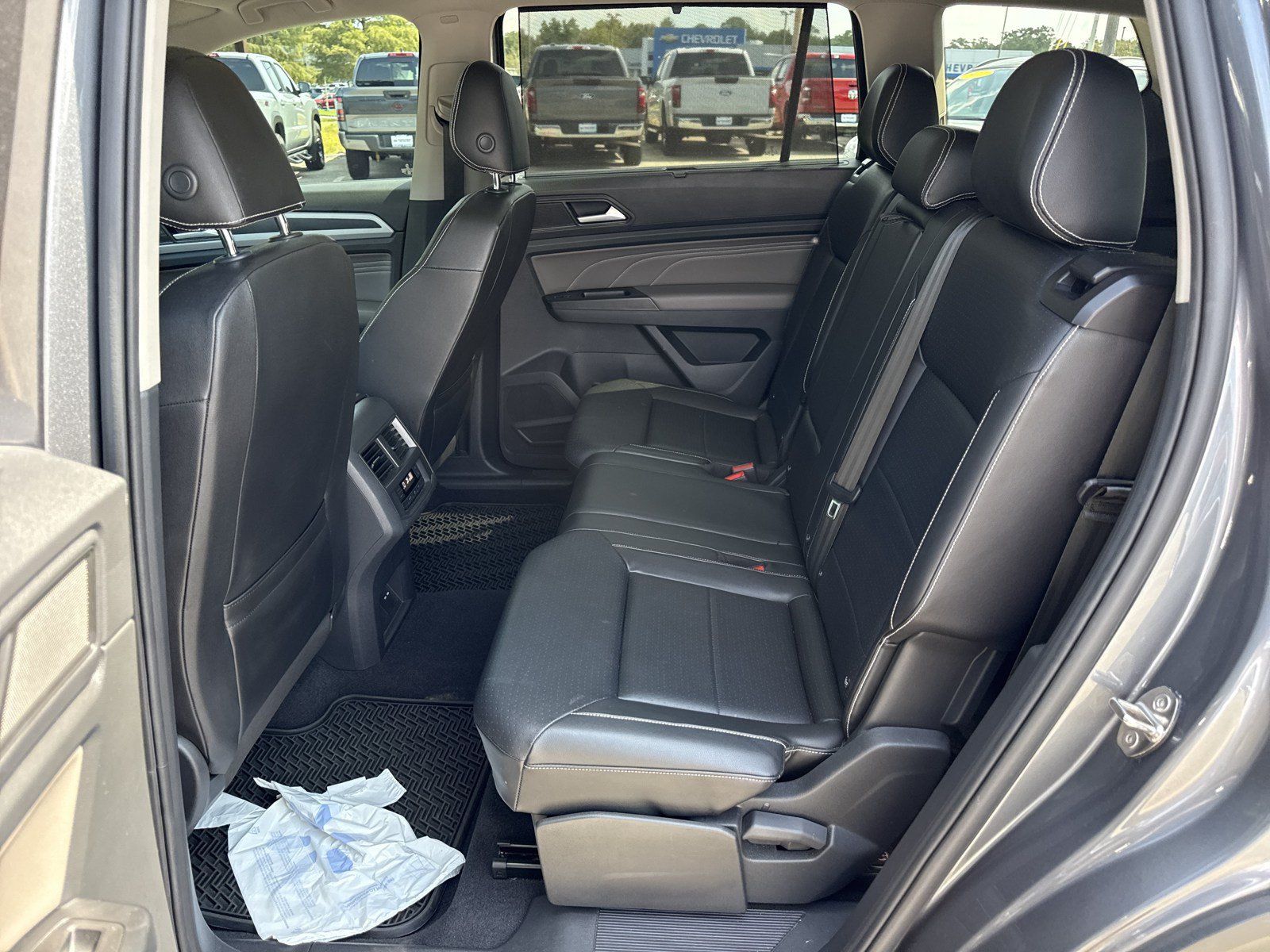 Used 2021 Volkswagen Atlas SE w/ Panoramic Sunroof Package AWD/4WD image 13