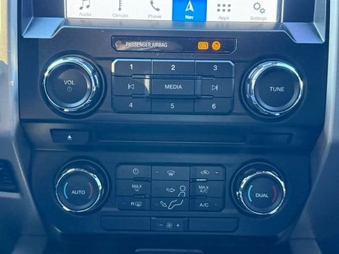 Used 2017 Ford F350 Lariat w/ Chrome Package AWD/4WD image 24