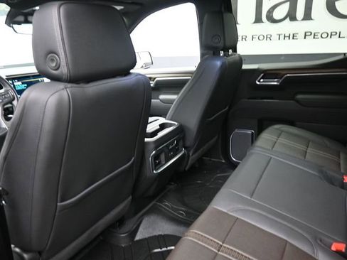 Certified 2025 Chevrolet Silverado 1500 High Country image 23