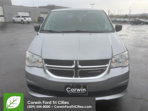 Used 2018 Dodge Grand Caravan SE image 8