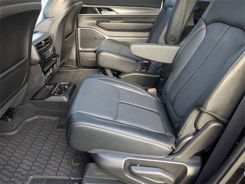 New 2025 Jeep Wagoneer Series II image 26