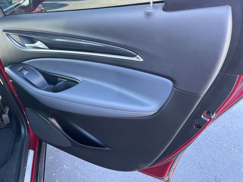 Used 2024 Buick Enclave Premium image 26