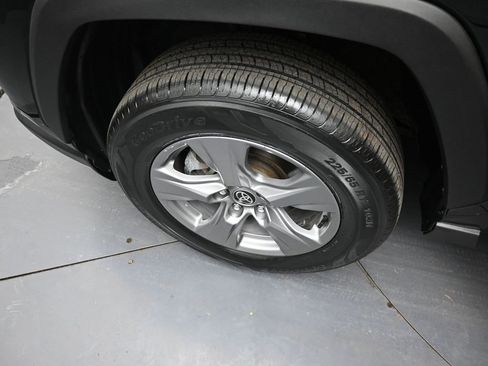 Used 2024 Toyota RAV4 XLE image 42