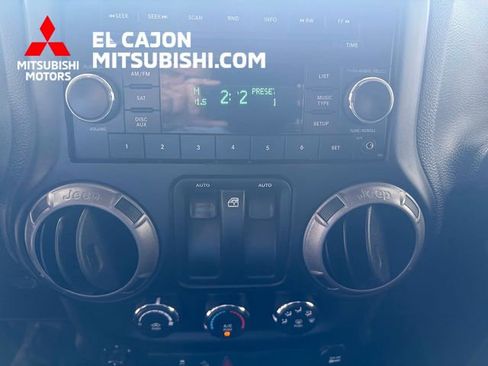Used 2018 Jeep Wrangler Sport AWD/4WD image 15