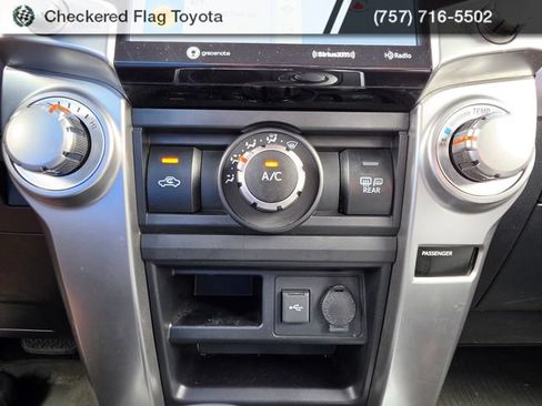 Used 2020 Toyota 4Runner SR5 Premium w/ Moonroof Package AWD/4WD image 19