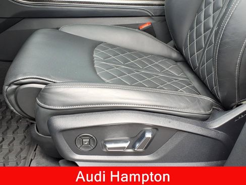 Used 2023 Audi SQ8 Prestige AWD/4WD image 15
