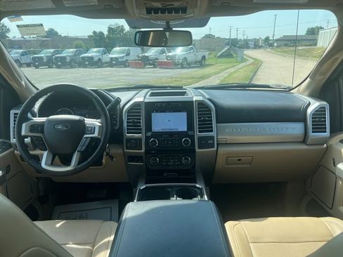 Used 2017 Ford F250 Lariat w/ Chrome Package AWD/4WD image 19