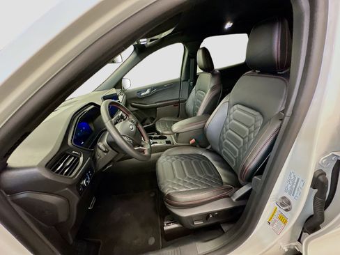 Used 2024 Ford Escape ST-Line Elite w/ Premium Technology Package AWD/4WD image 13