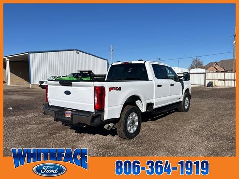 Used 2024 Ford F250 XLT w/ FX4 Off-Road Package image 7