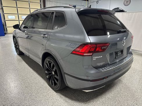 Used 2021 Volkswagen Tiguan SE R-Line FWD image 5