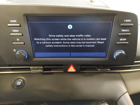 Used 2025 Hyundai Elantra Sport FWD image 25