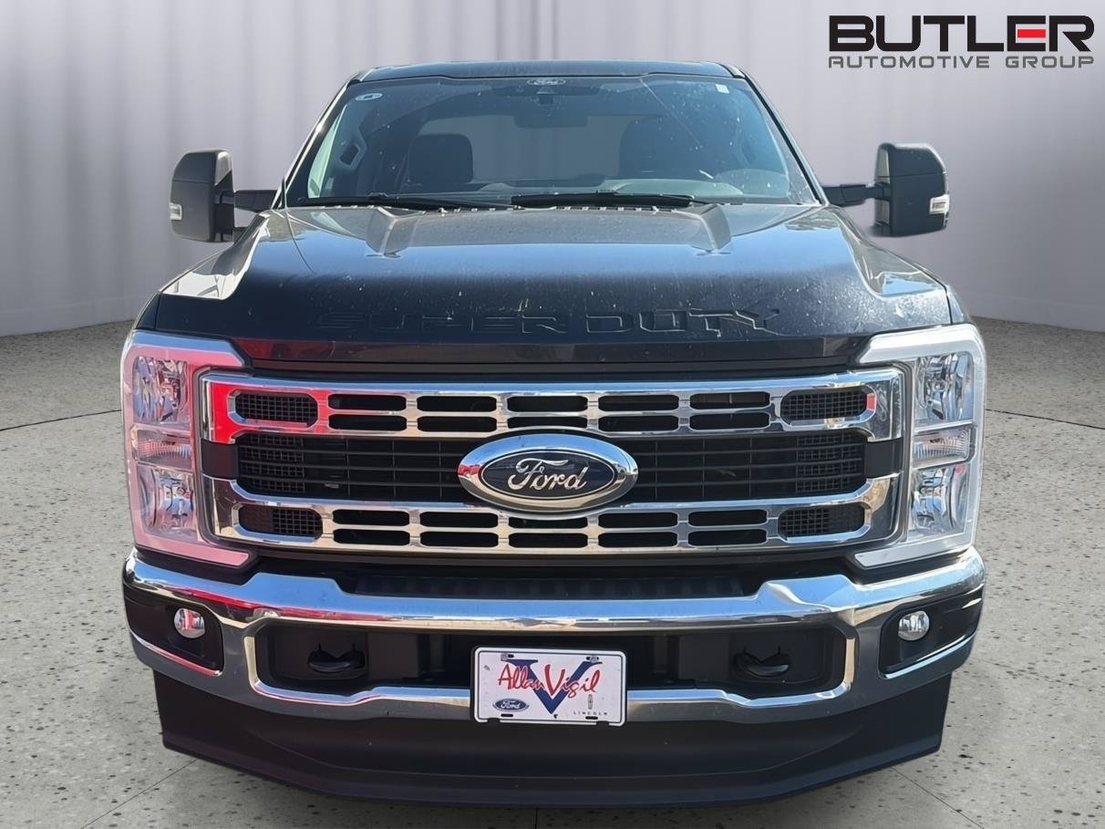 Used 2024 Ford F250 XLT AWD/4WD image 4