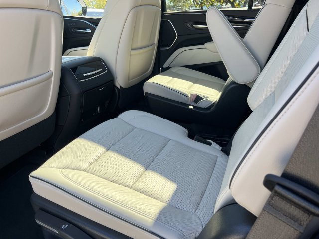 Used 2023 Cadillac Escalade Sport w/ Touring Package AWD/4WD image 21