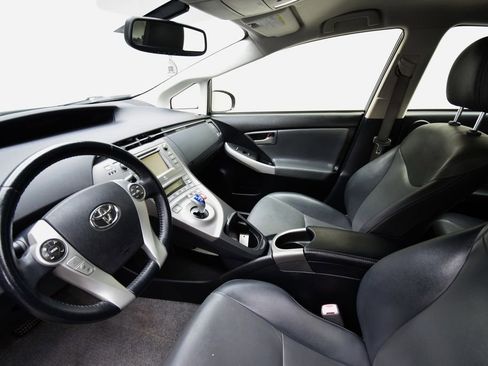 Used 2012 Toyota Prius Four image 8
