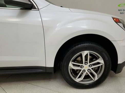 Used 2017 Chevrolet Equinox Premier w/ Enhanced Convenience Package FWD image 21