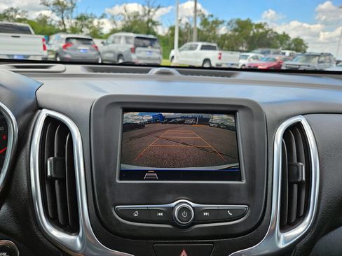 Used 2020 Chevrolet Equinox LT FWD image 14