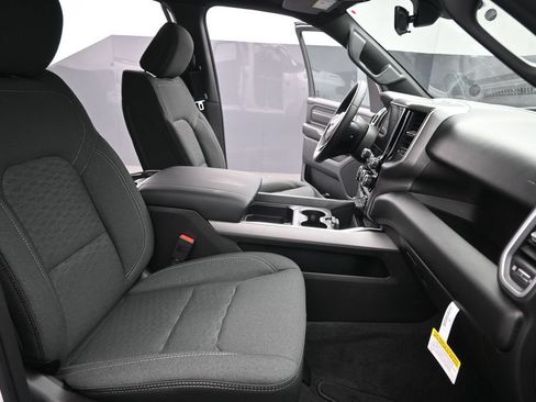 New 2026 RAM 1500 Express AWD/4WD image 24