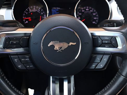 Used 2017 Ford Mustang GT Premium RWD image 19