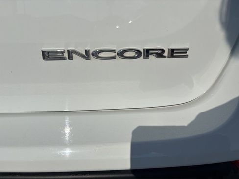 Used 2021 Buick Encore Preferred image 12