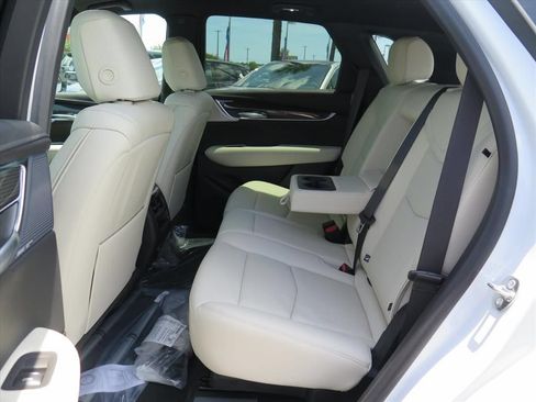 New 2026 Cadillac XT5 Sportv AWD/4WD image 24