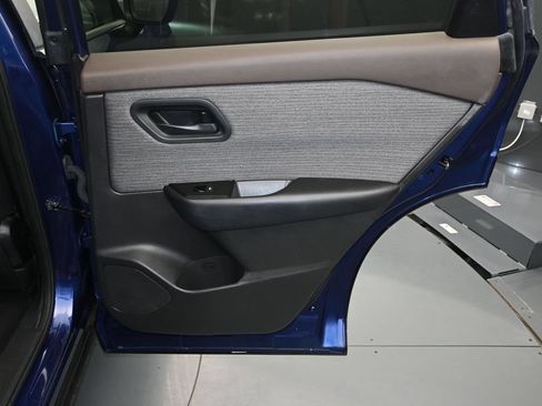 Certified 2023 Nissan Rogue S AWD/4WD image 13