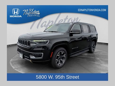Used 2023 Jeep Wagoneer Series III w/ Preferred Equipment Group AWD/4WD image 1