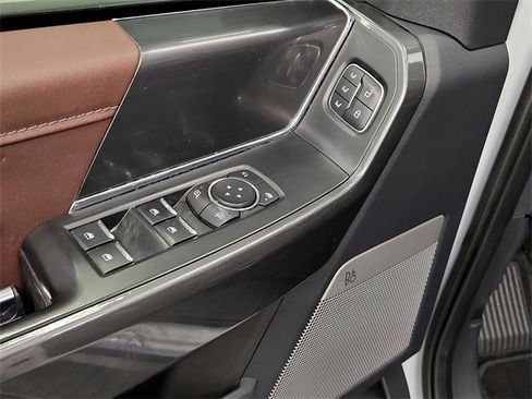 Used 2022 Ford F150 Lariat w/ Equipment Group 502A High image 27