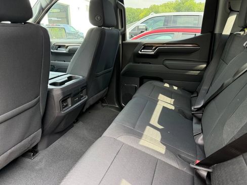 Used 2024 Chevrolet Silverado 1500 LT Trail Boss w/ Convenience Package II AWD/4WD image 31