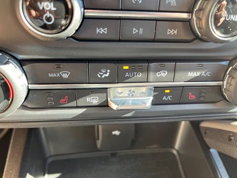 Used 2022 Ford Bronco Outer Banks AWD/4WD image 28